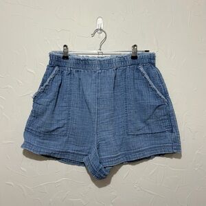 Aerie blue chambray pull-on casual shorts (large)